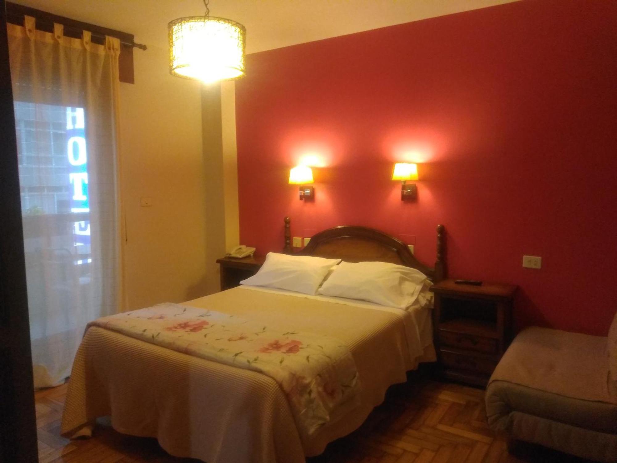 Hotel Solpor Виго Экстерьер фото